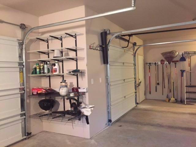 6555 Hugo Road Grants Pass, OR 97526 - Photo 27 of 31 Large 2 car garage.