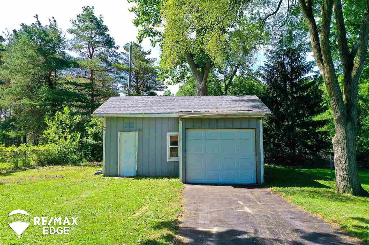 9498 Hubbard Road Davison, MI 48423 - Photo 43 of 63 50045325-42.JPG