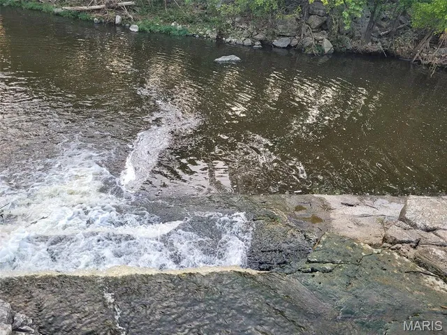 $99,000 | 12775 Pawnee Trail, Ste. Genevieve, MO 63670