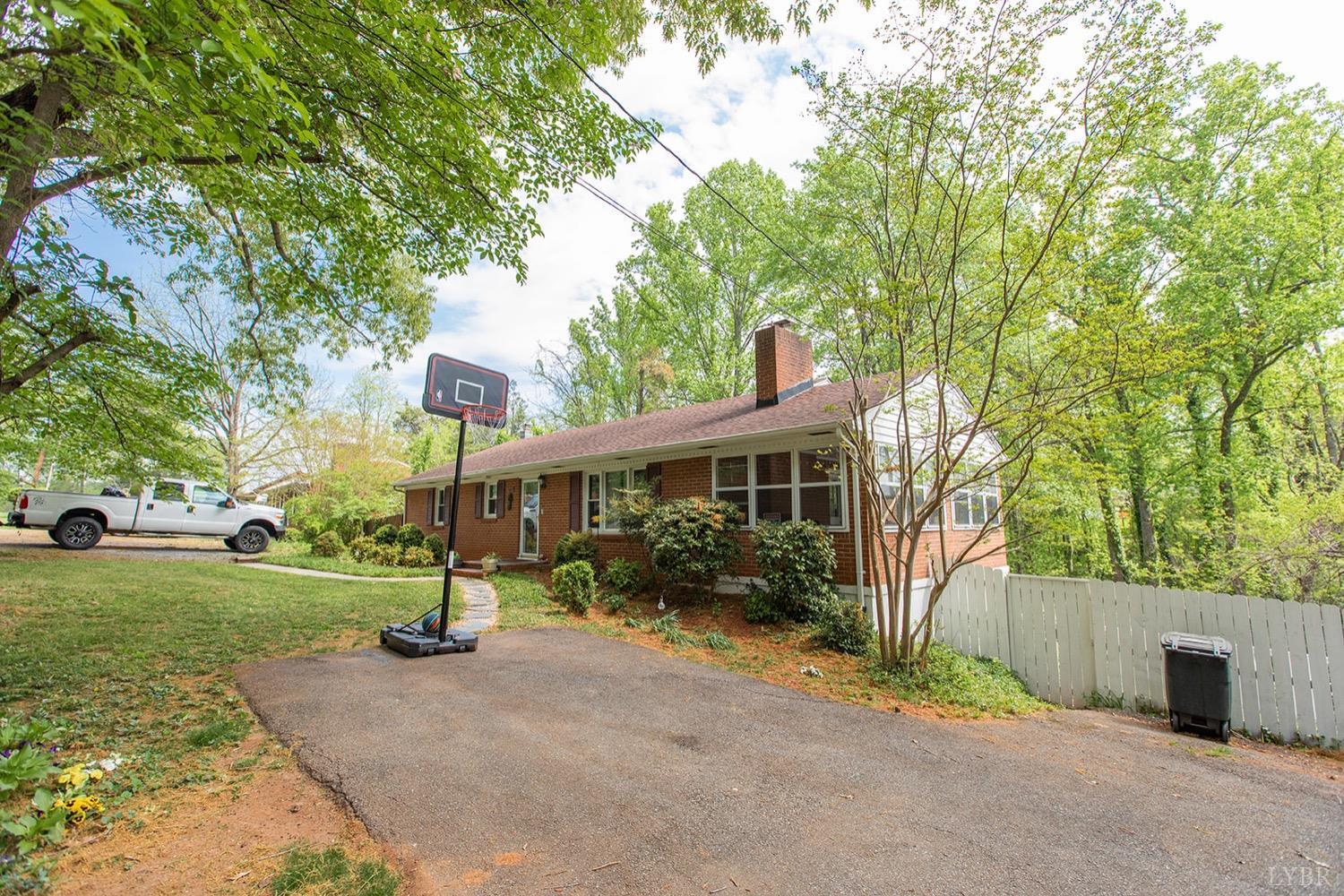 3108 Link Road Lynchburg, VA 24503 - Photo 4 of 39 Gallery Image 4