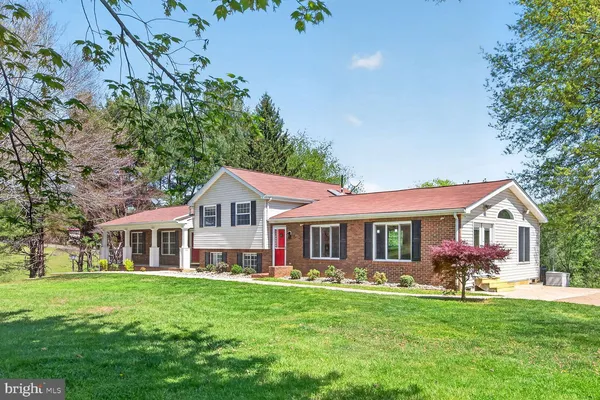 $799,900 | 10037 Cobbler View Drive, Delaplane, VA 20144