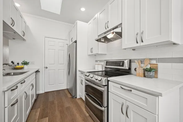 $225,000 | 6501 Columbia Oaks Court, Unit D8, Austin, TX 78759