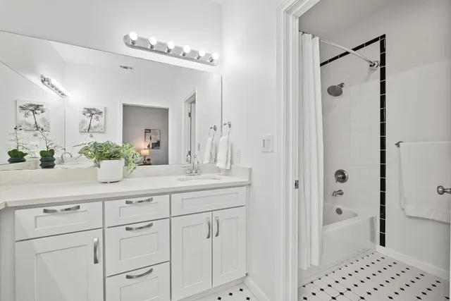 $225,000 | 6501 Columbia Oaks Court, Unit D8, Austin, TX 78759