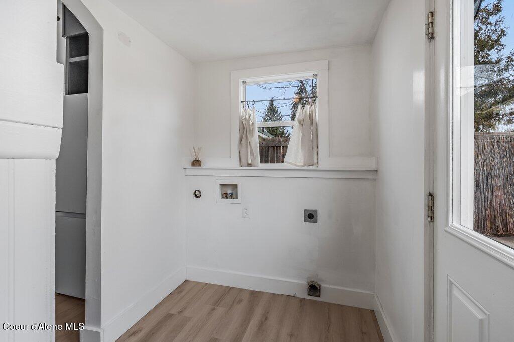 836 6th Street Coeur D'Alene, ID 83814 - Photo 25 of 28 Laundry Room