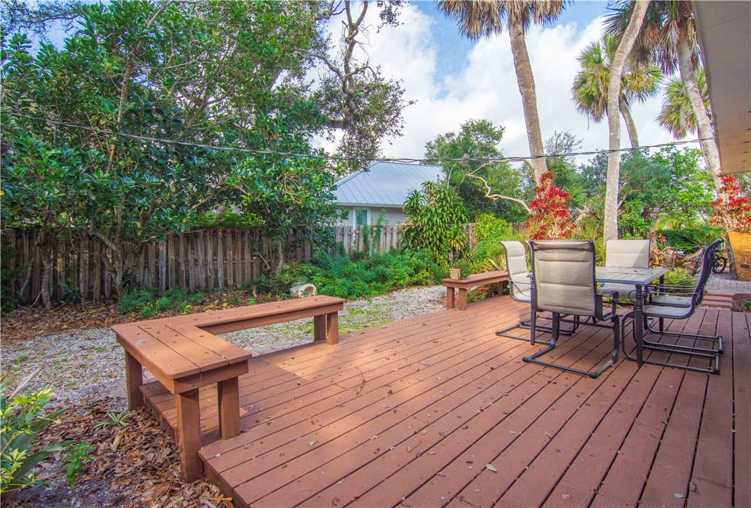 618 Holly Road Vero Beach, FL 32963 - Photo 27 of 36