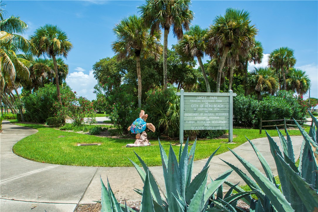 618 Holly Road Vero Beach, FL 32963 - Photo 36 of 36