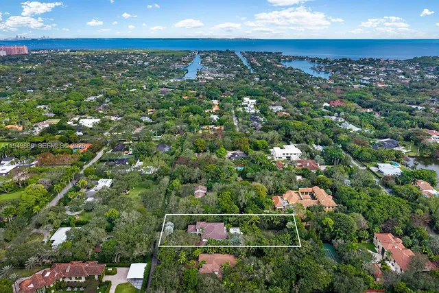 $8,750,000 | 5002 Southwest 86th Street, Miami, FL 33143