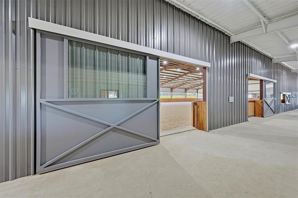 10531 Cole Road Pilot Point, TX 76258 - Photo 16 of 40