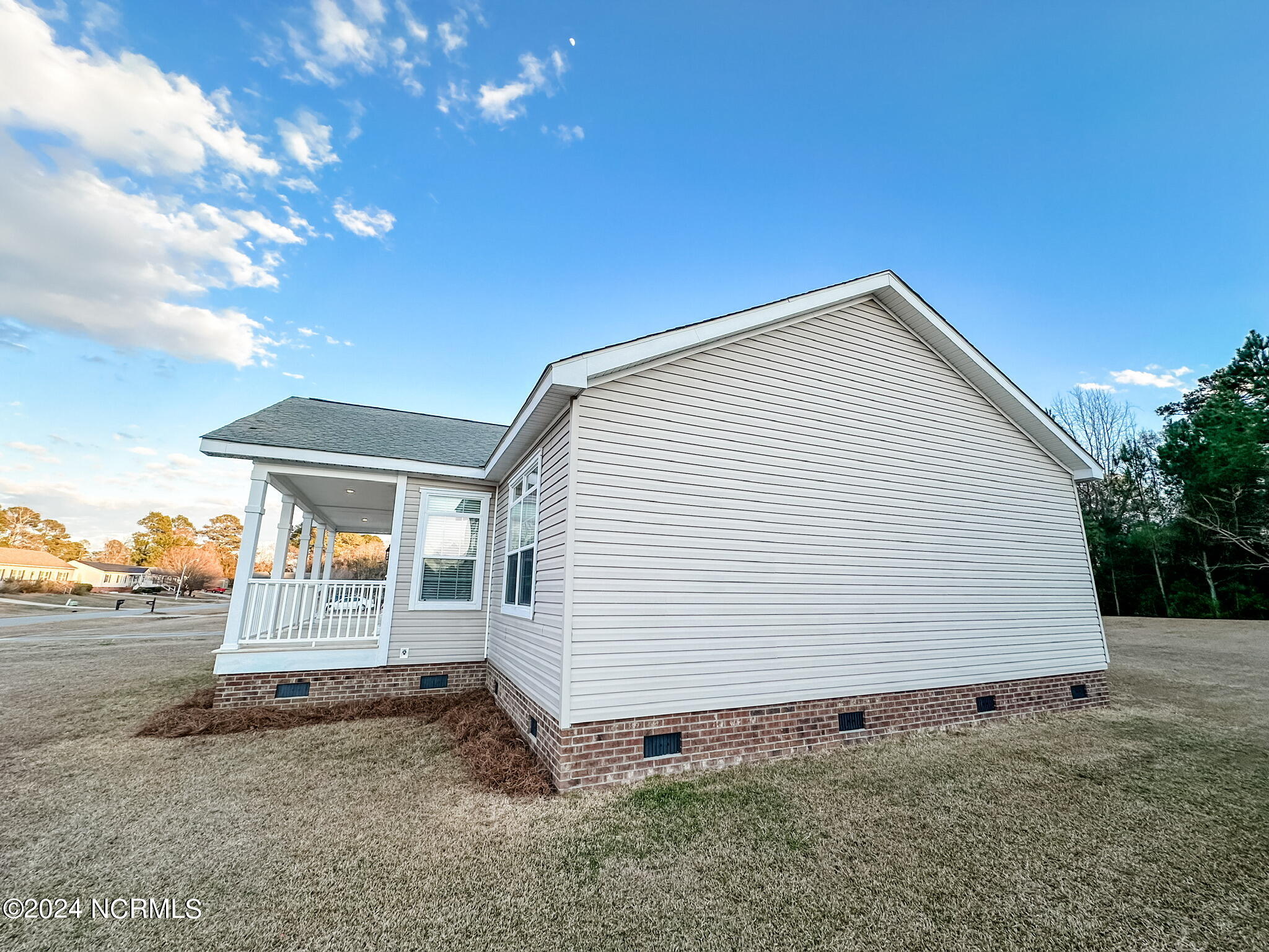 2949 Laurel Ridge Lane Kinston, NC 28504 - Photo 4 of 46 IMG_0004