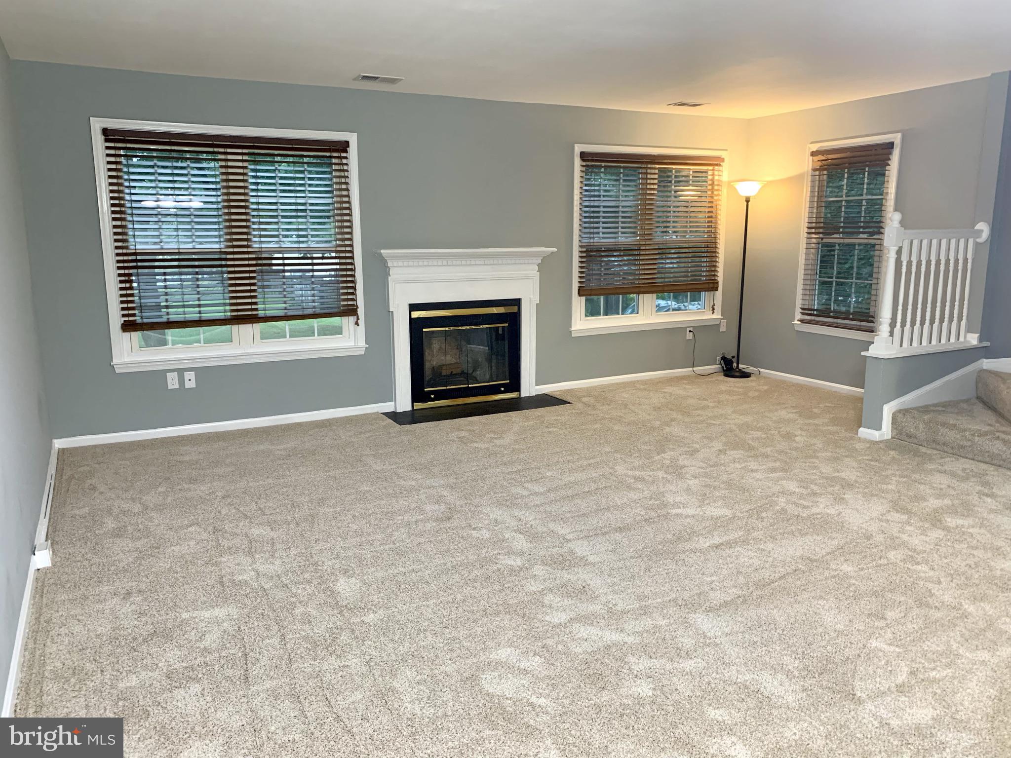 1667 Ridgely Court, Unit 178 Crofton, MD 21114 - Photo 11 of 33 Living Room