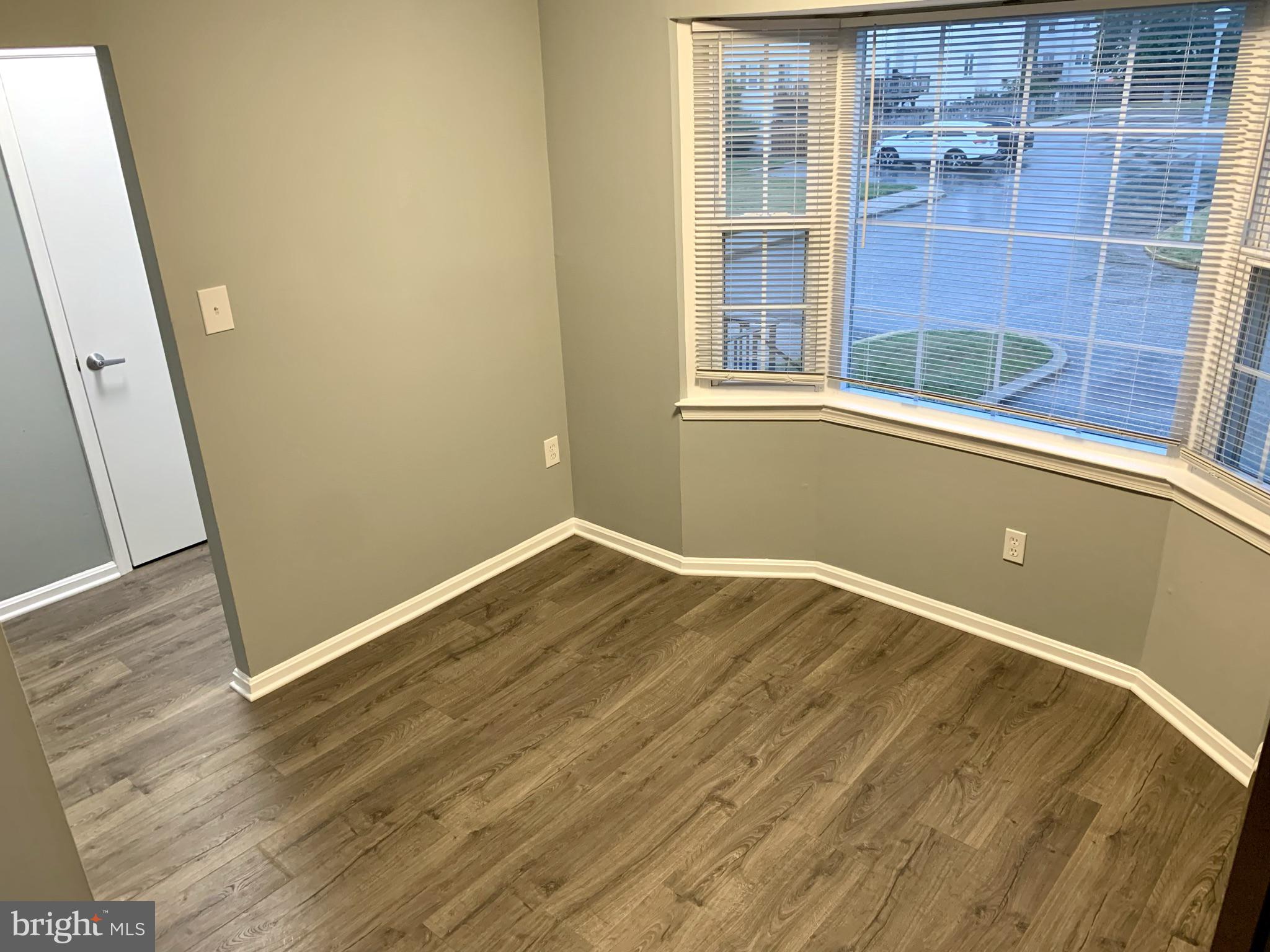 1667 Ridgely Court, Unit 178 Crofton, MD 21114 - Photo 5 of 33 Kitchen - Plenty of Room for a Table