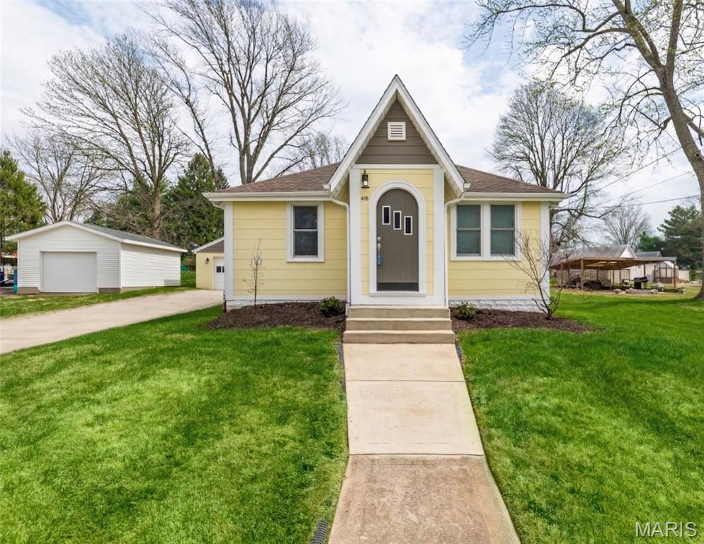 418 South Main Street O'Fallon, IL 62269 - Photo 1 of 33