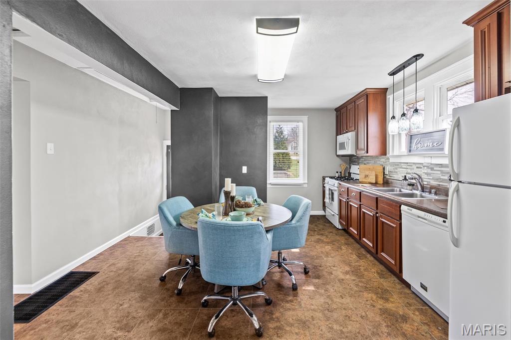 418 South Main Street O'Fallon, IL 62269 - Photo 9 of 33