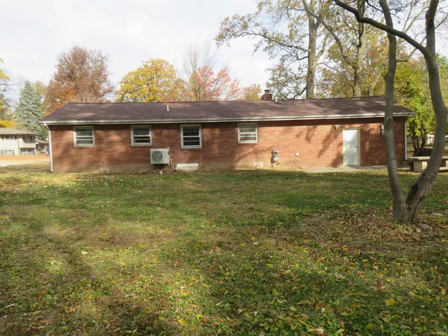 $159,900 | 311 Sherwood Forest Drive, Galveston, IN 46932