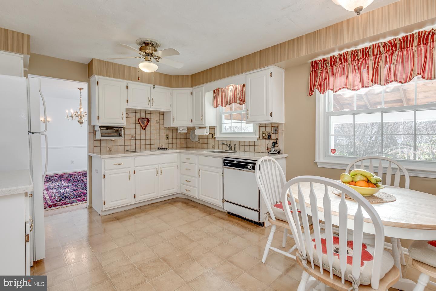 18 Locust Grove Road Cherry Hill, NJ 08003 - Photo 14 of 38 Gallery Image 14