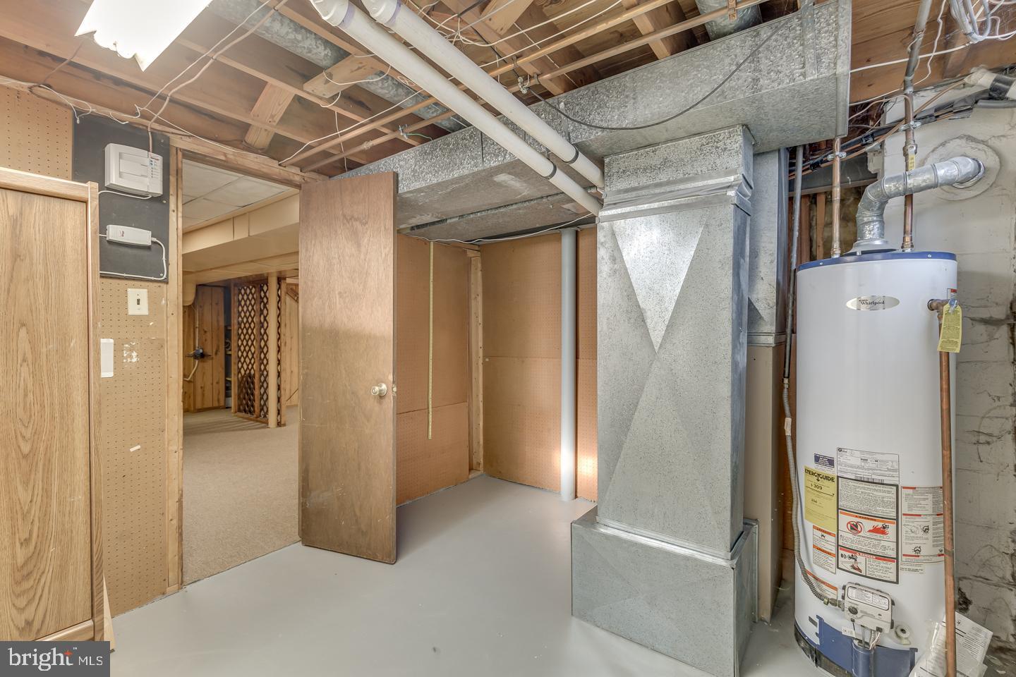18 Locust Grove Road Cherry Hill, NJ 08003 - Photo 34 of 38 Storage