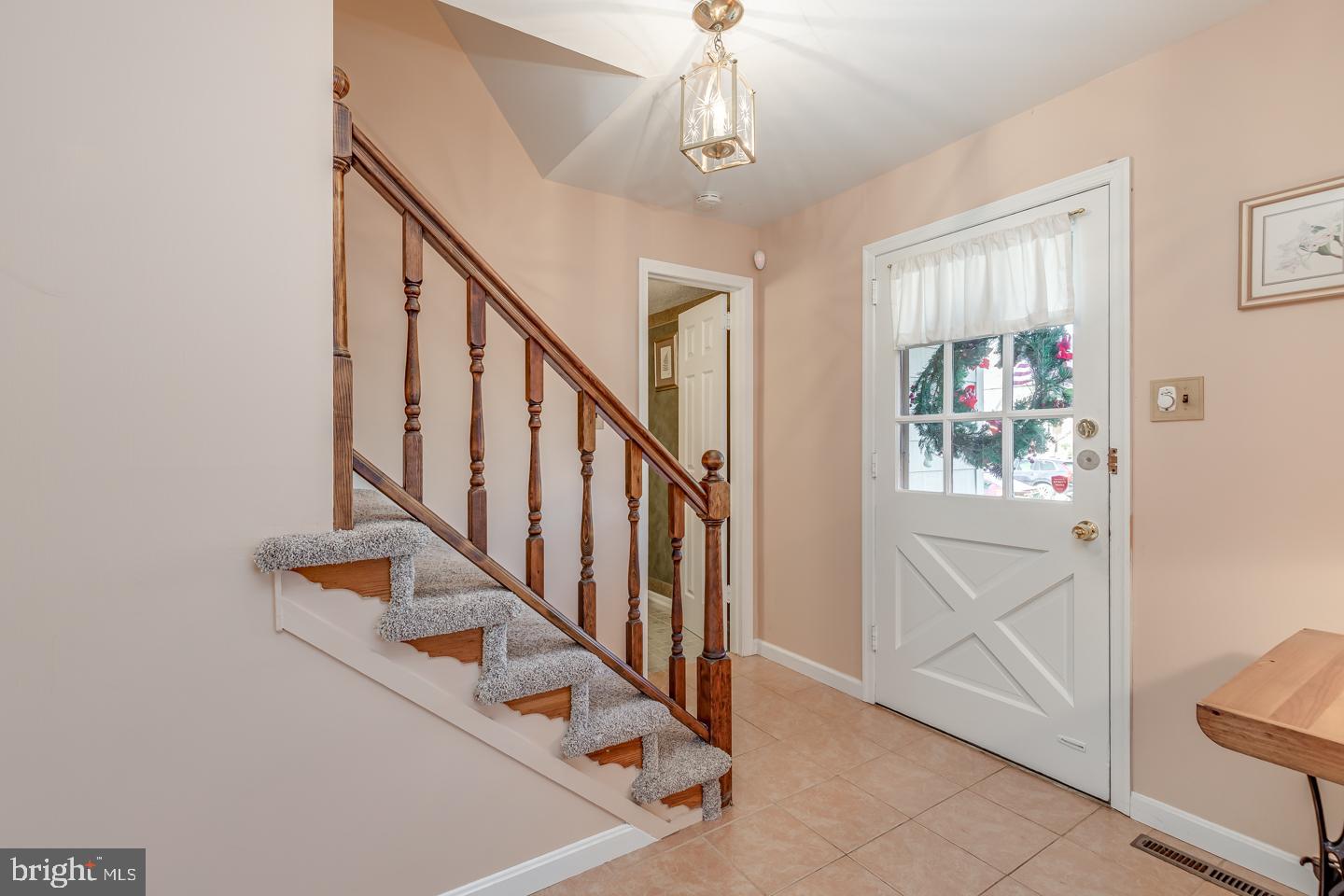 18 Locust Grove Road Cherry Hill, NJ 08003 - Photo 6 of 38 Gallery Image 6