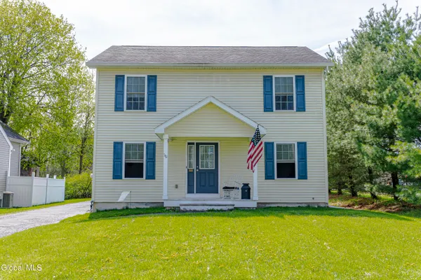 $350,000 | 542 Hudson River Road, Halfmoon, NY 12188