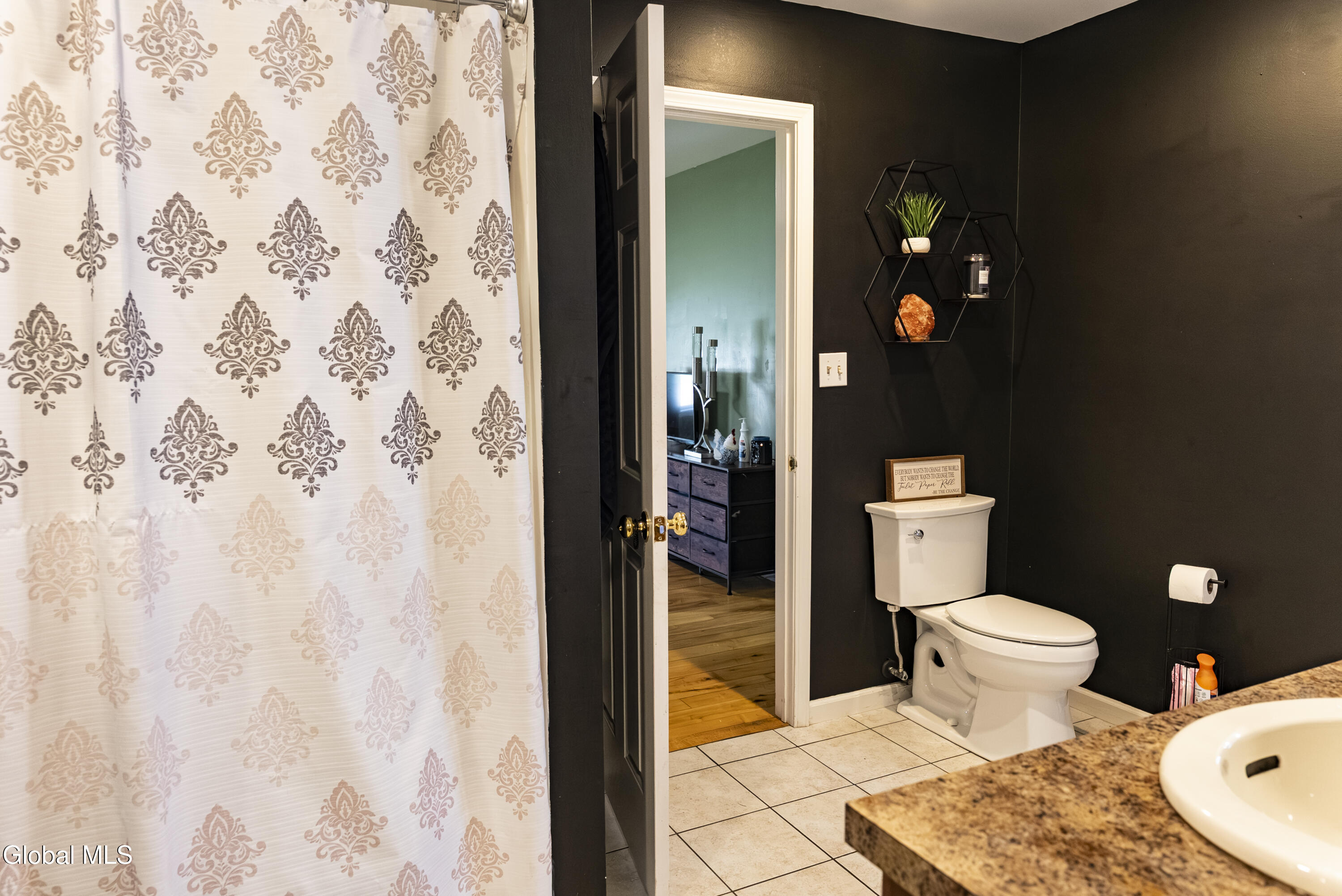 542 Hudson River Road Halfmoon, NY 12188 - Photo 21 of 51 542 Hudson River-31