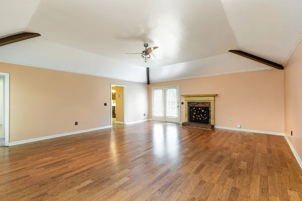 $375,000 | 408 Shawnee Drive, Columbia, TN 38401