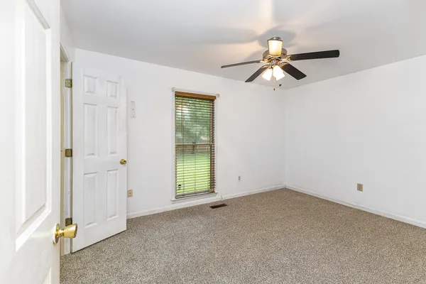 $375,000 | 408 Shawnee Drive, Columbia, TN 38401