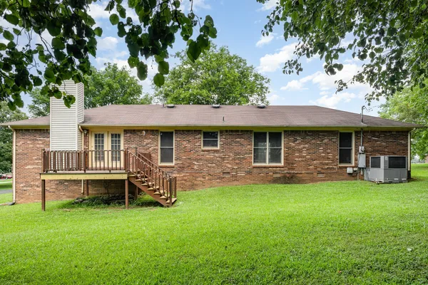 $375,000 | 408 Shawnee Drive, Columbia, TN 38401