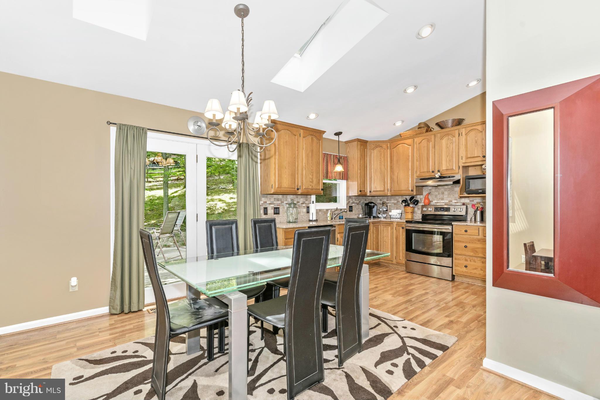 6711 West Lakeridge Road New Market, MD 21774 - Photo 11 of 30 Dining Room