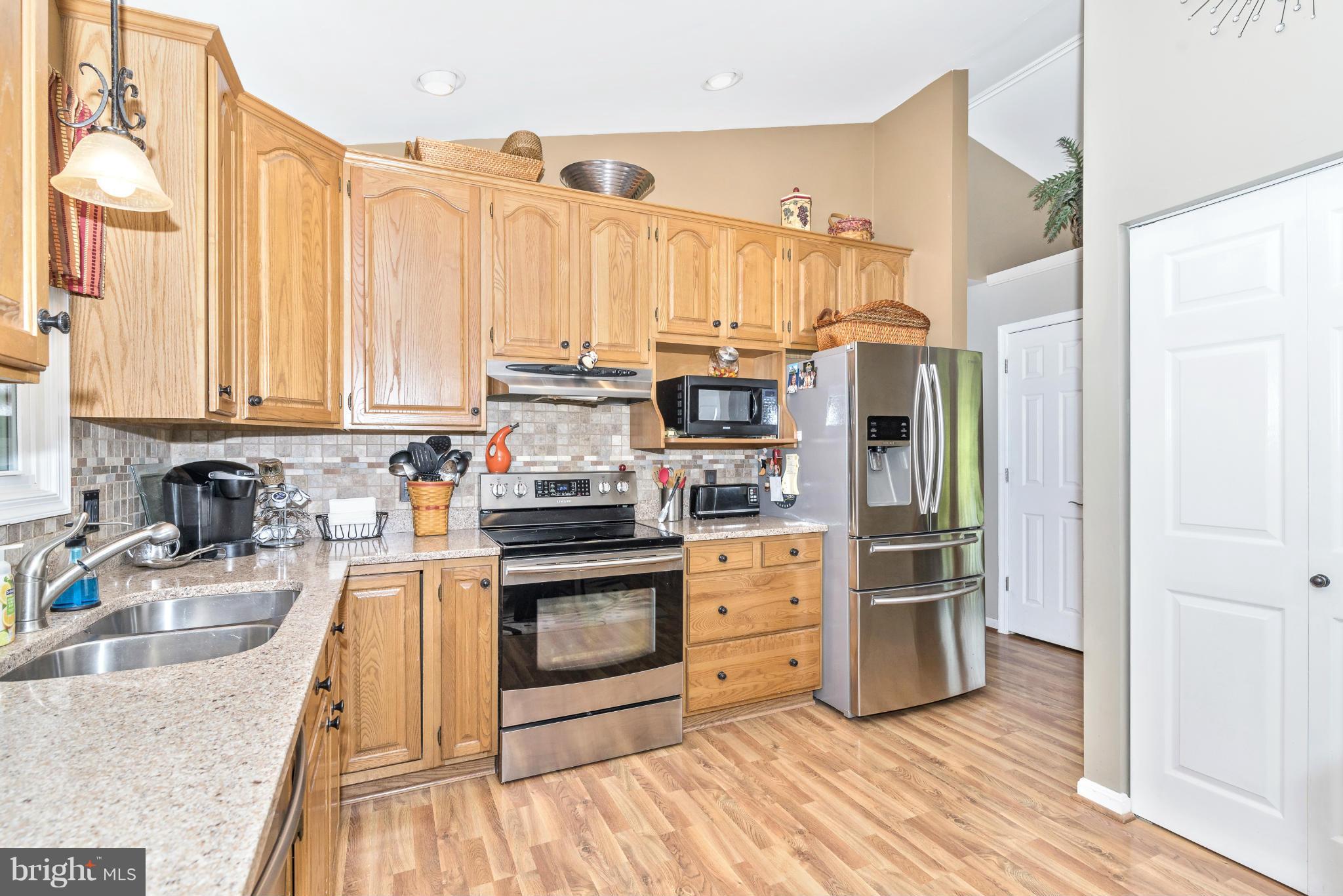 6711 West Lakeridge Road New Market, MD 21774 - Photo 12 of 30 Kitchen