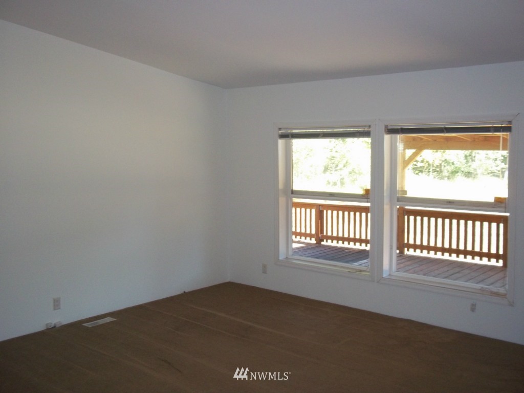 276 Hall Road Silverlake, WA 98645 - Photo 12 of 20 Gallery Image 12