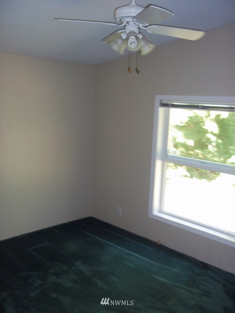 276 Hall Road Silverlake, WA 98645 - Photo 14 of 20 Gallery Image 14