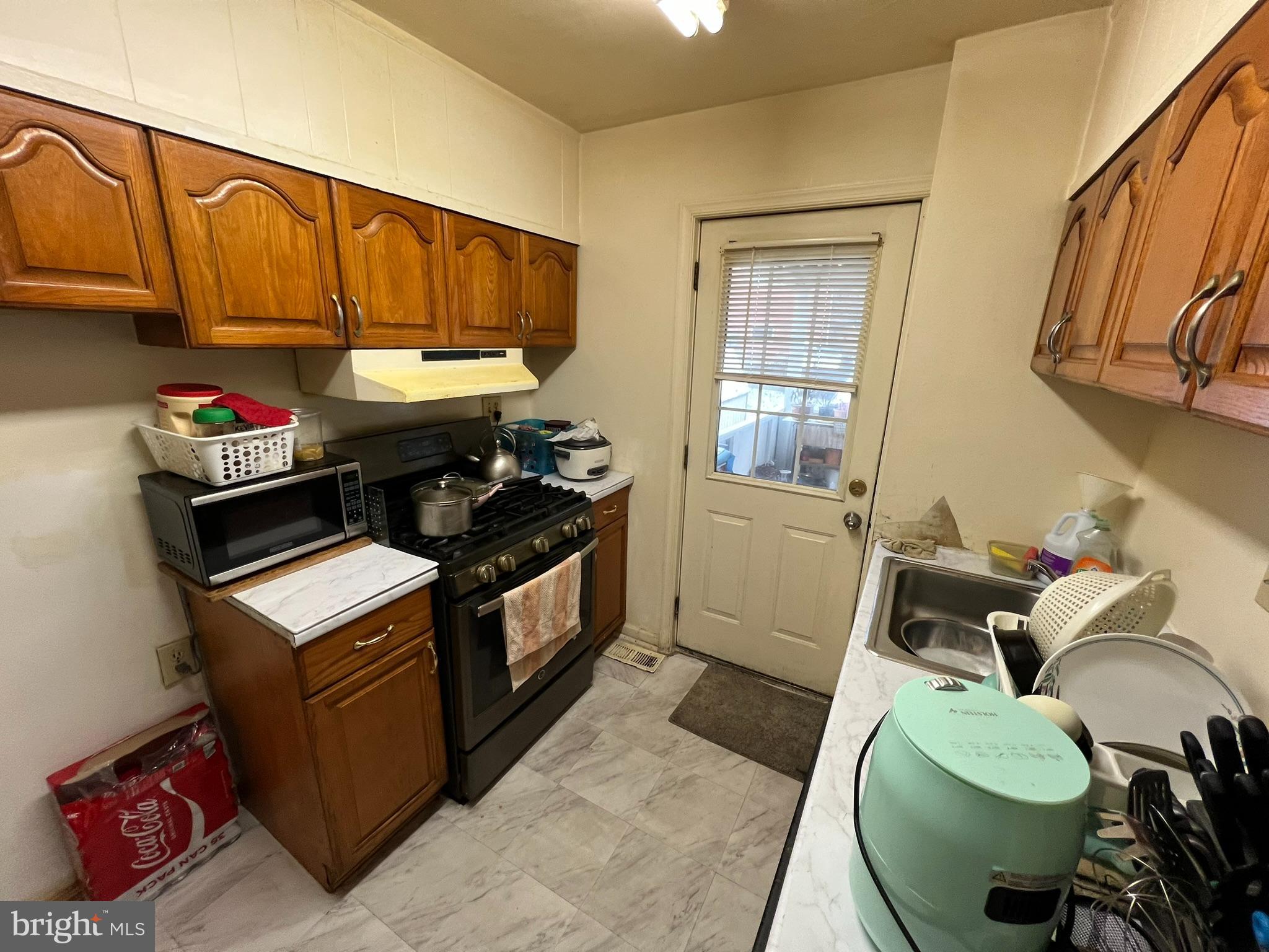 3302 Medway Street Silver Spring, MD 20902 - Photo 5 of 16