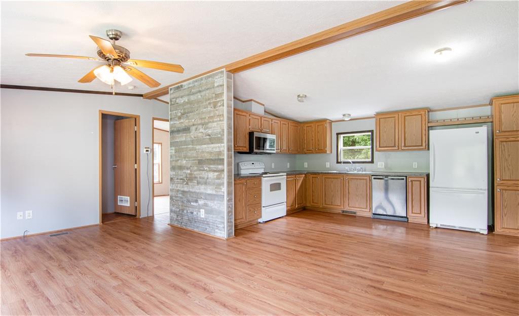 158 Stein Road Chicora, PA 16025 - Photo 3 of 21 Gallery Image 3