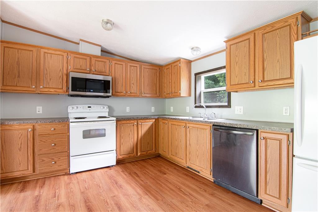 158 Stein Road Chicora, PA 16025 - Photo 5 of 21 Gallery Image 5