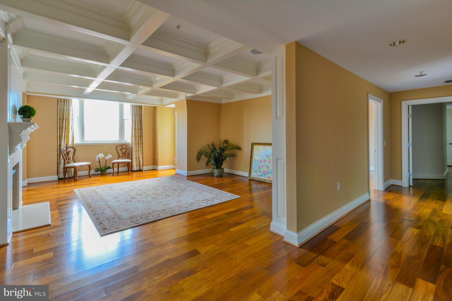 801 Key Highway, Unit P51 Baltimore, MD 21230 - Photo 11 of 56