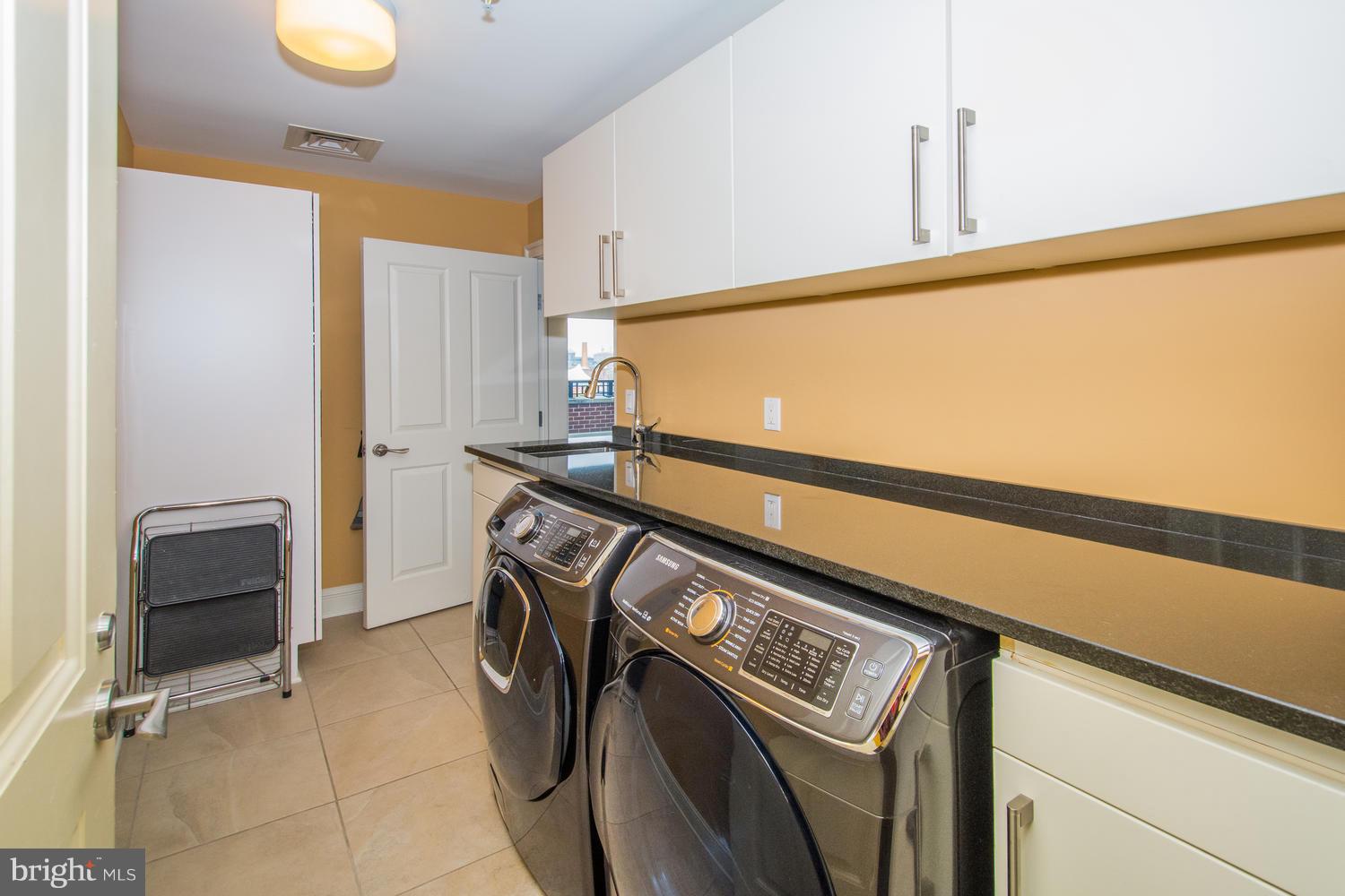 801 Key Highway, Unit P51 Baltimore, MD 21230 - Photo 30 of 56