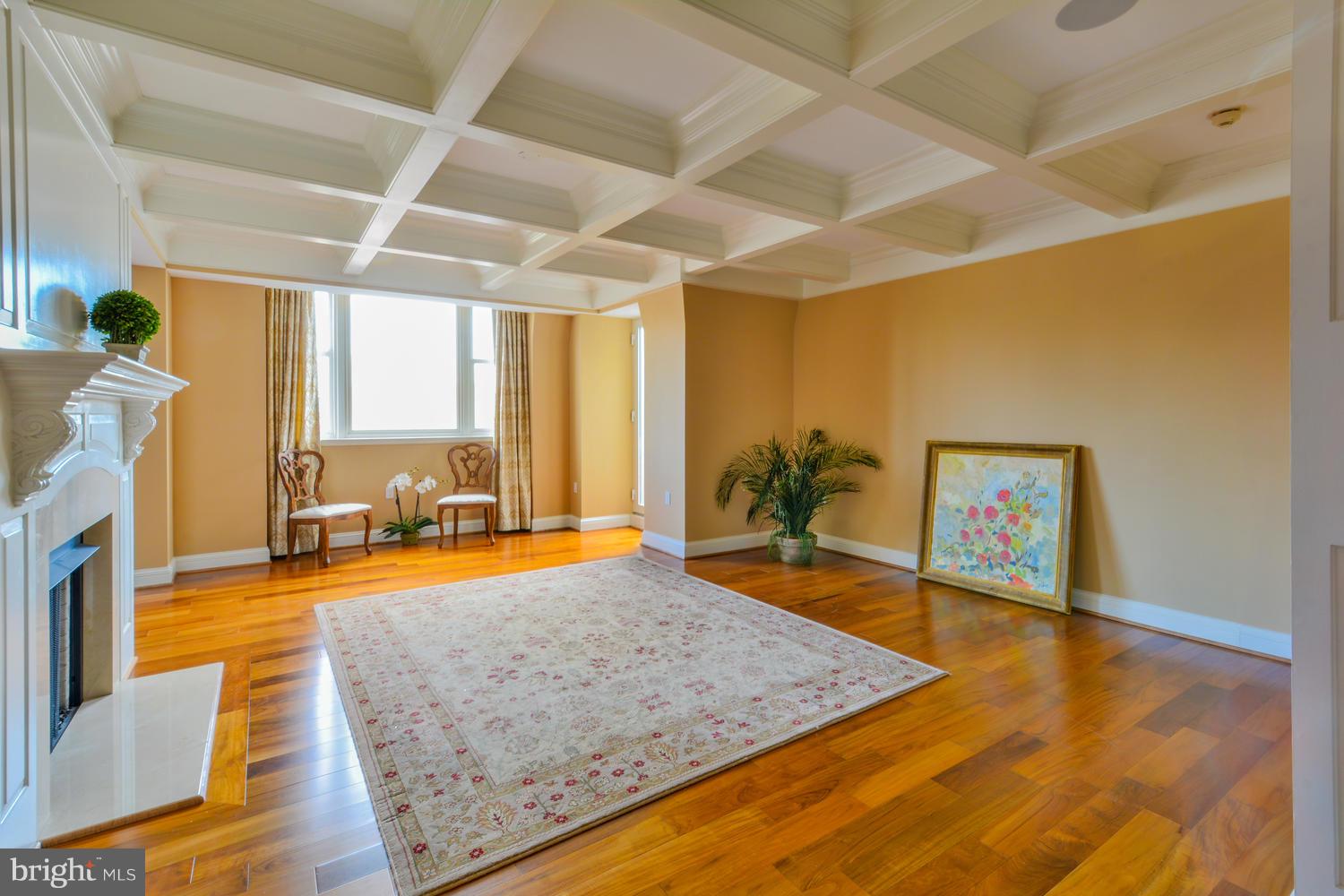 801 Key Highway, Unit P51 Baltimore, MD 21230 - Photo 4 of 56