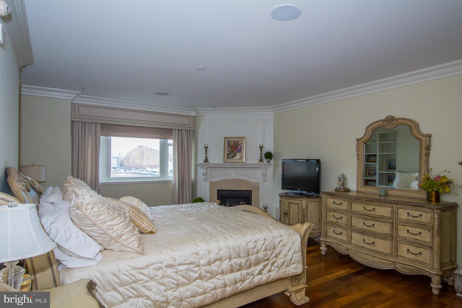 801 Key Highway, Unit P51 Baltimore, MD 21230 - Photo 32 of 56