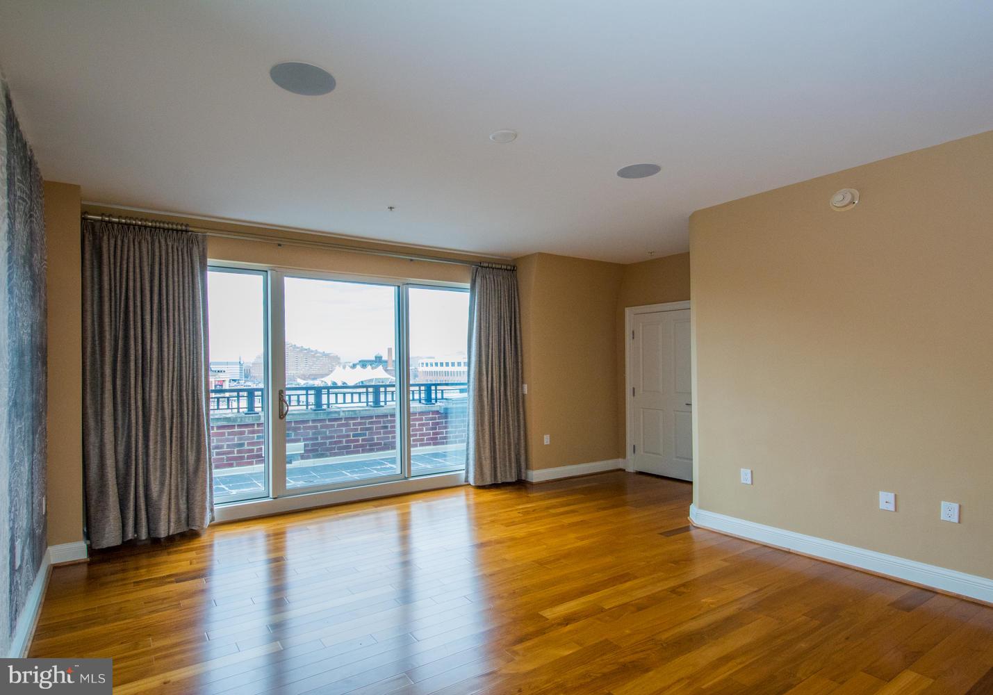 801 Key Highway, Unit P51 Baltimore, MD 21230 - Photo 38 of 56