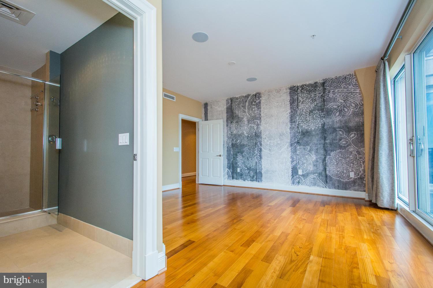 801 Key Highway, Unit P51 Baltimore, MD 21230 - Photo 39 of 56