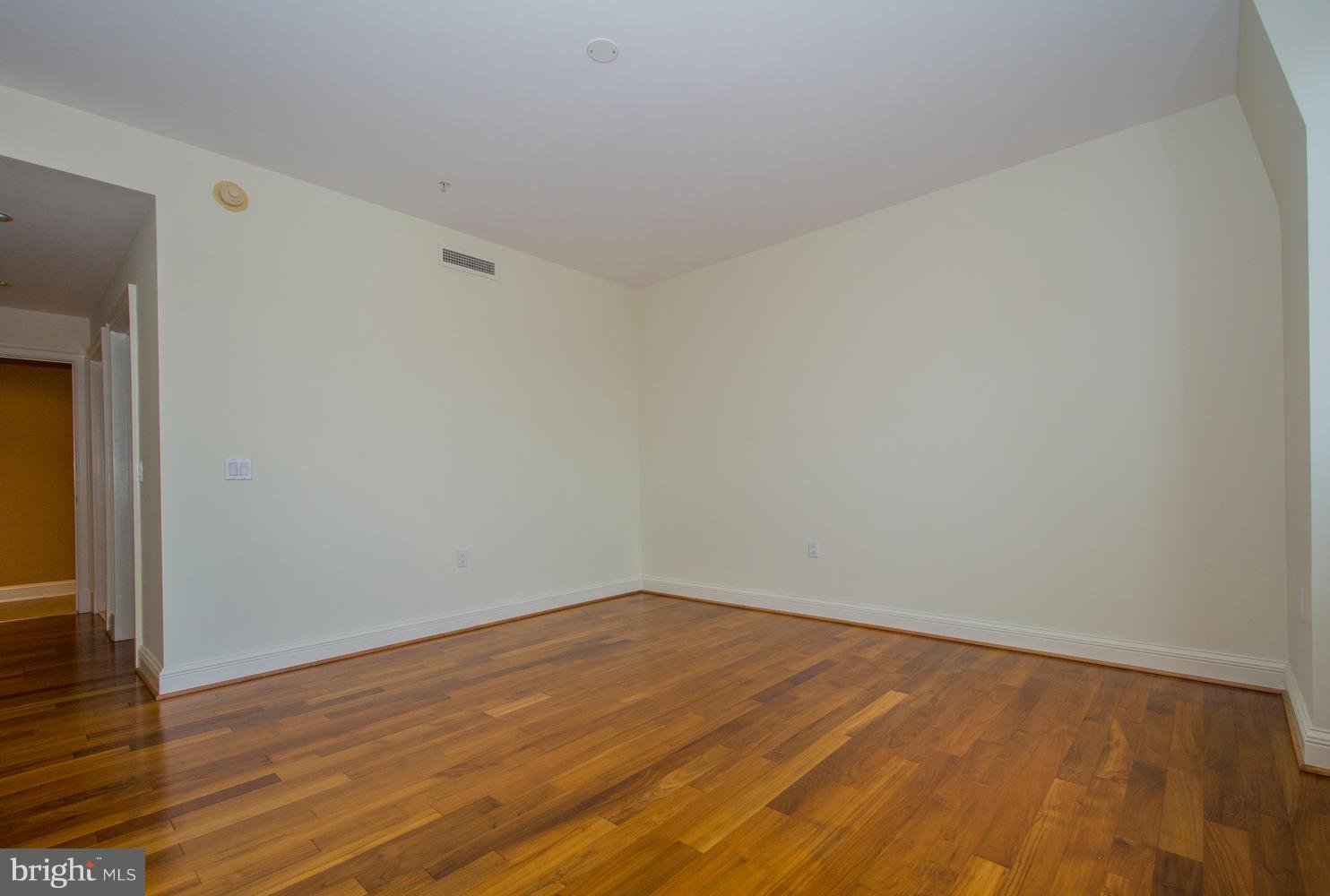 801 Key Highway, Unit P51 Baltimore, MD 21230 - Photo 44 of 56