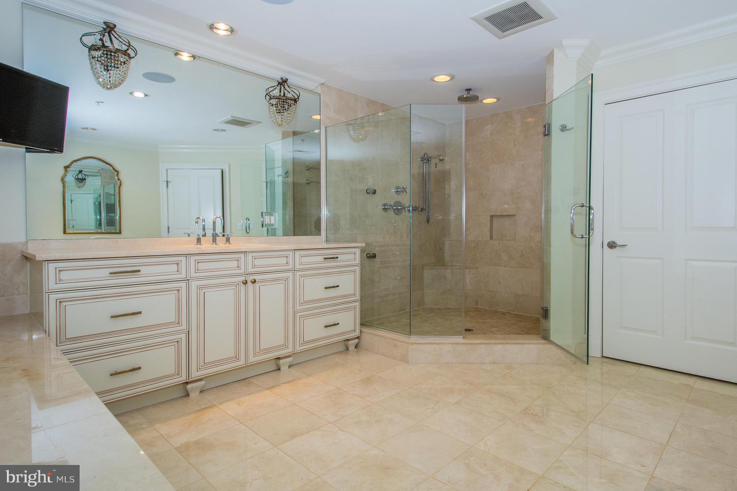 801 Key Highway, Unit P51 Baltimore, MD 21230 - Photo 9 of 56