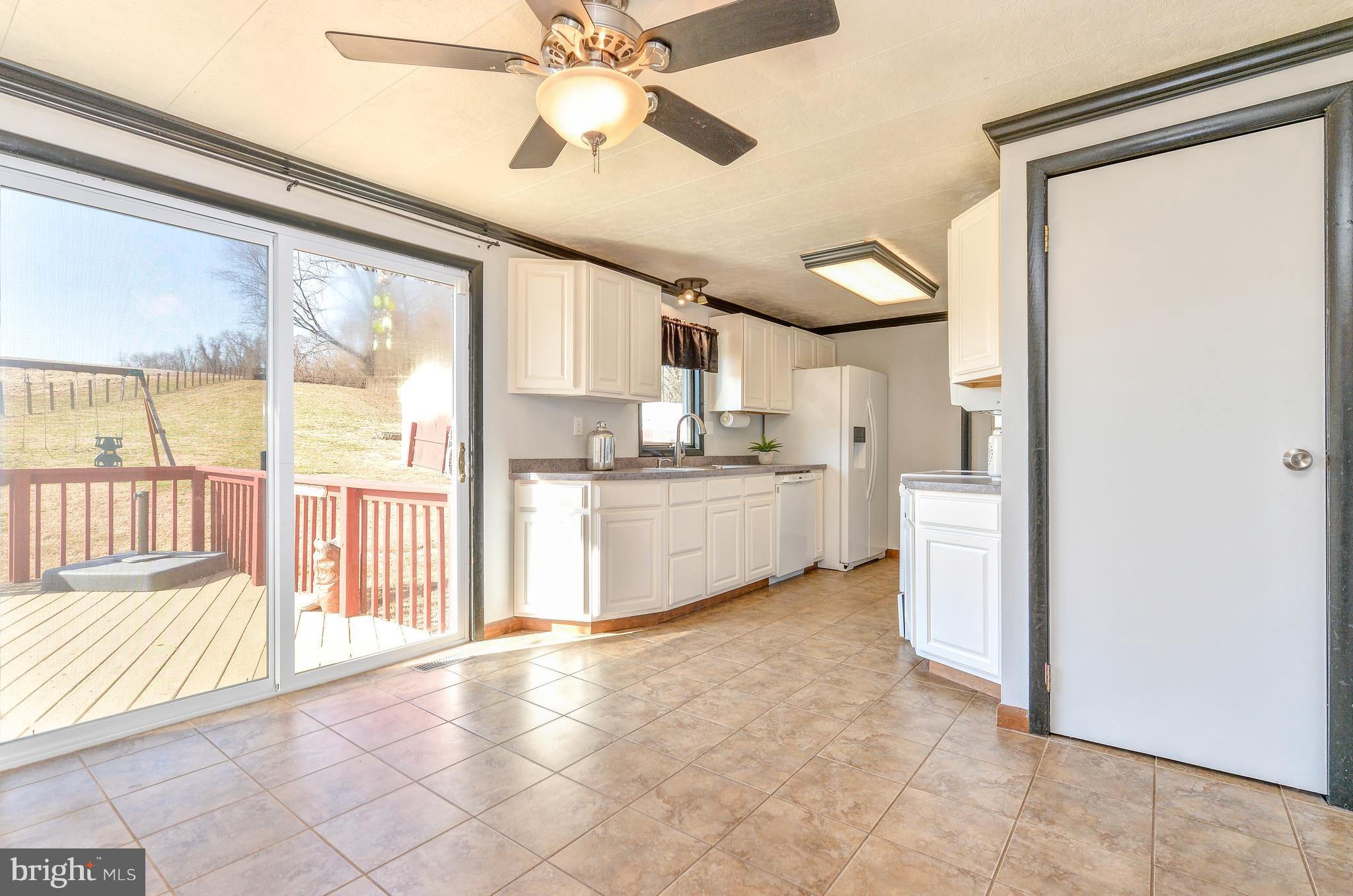 905 Kirk Road Elkton, MD 21921 - Photo 4 of 21 COUNTRY KITCHEN