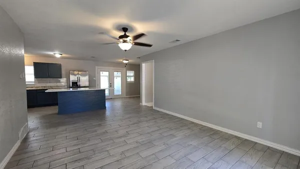 $2,000 | 636 Highfall Drive, Dallas, TX 75232