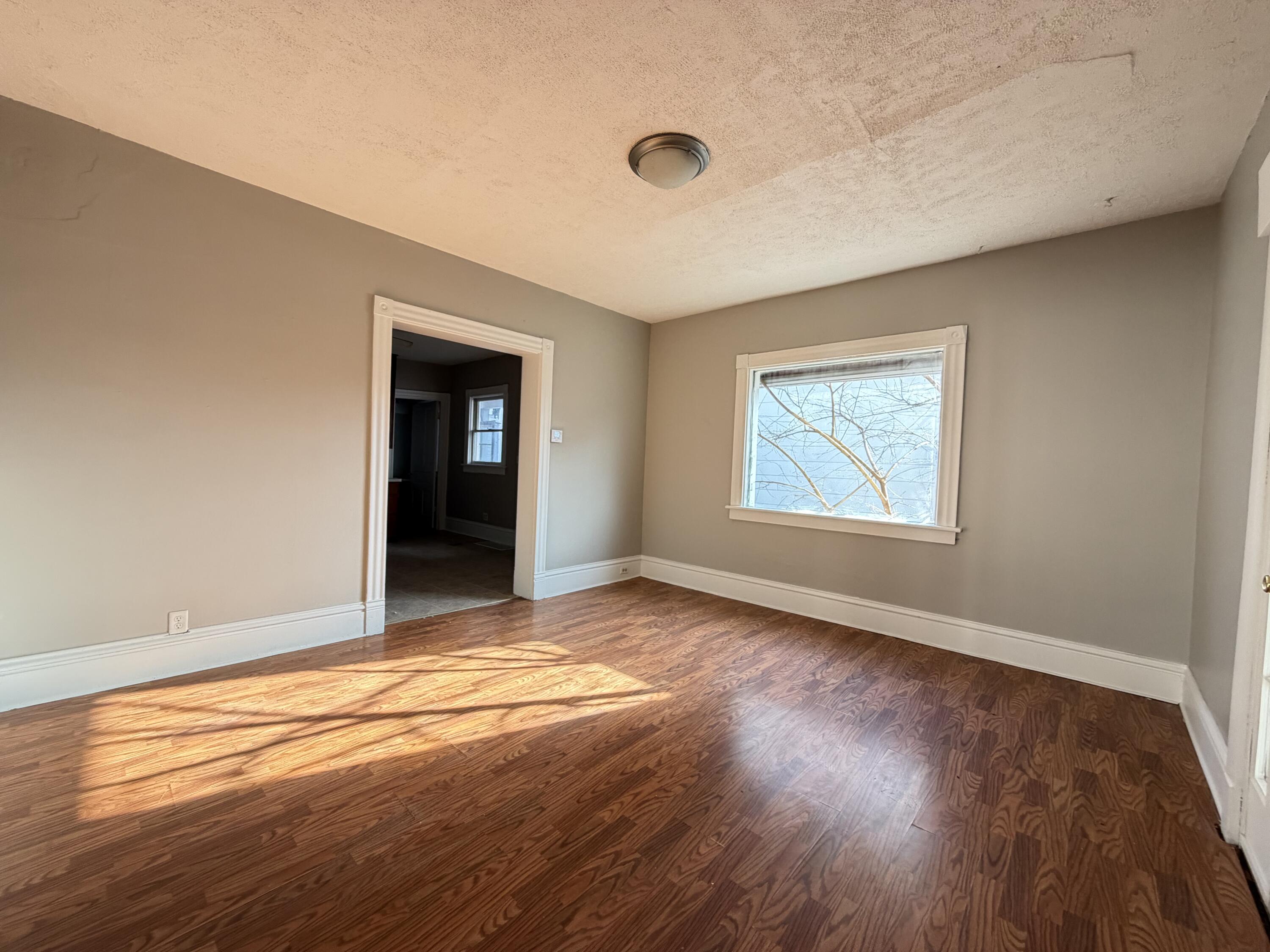 1024 Hagerer Street Racine, WI 53402 - Photo 12 of 17 U1 Living rm