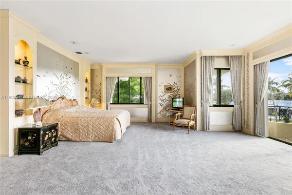 $29,900,000 | 241 Cape Florida Drive, Key Biscayne, FL 33149