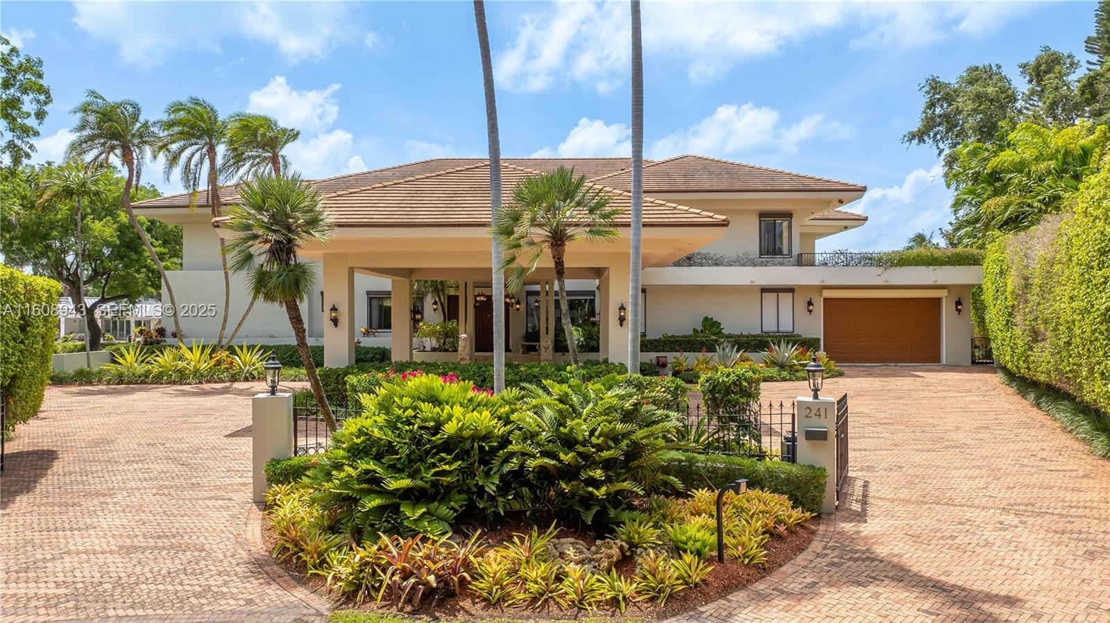 241 Cape Florida Drive Key Biscayne, FL 33149 - Photo 6 of 100