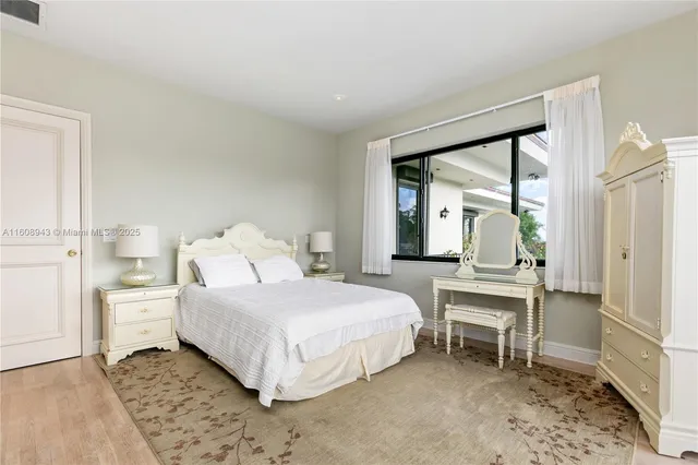 $29,900,000 | 241 Cape Florida Drive, Key Biscayne, FL 33149