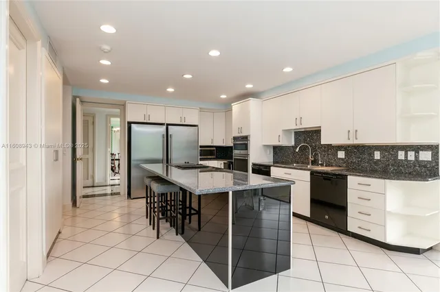 $29,900,000 | 241 Cape Florida Drive, Key Biscayne, FL 33149