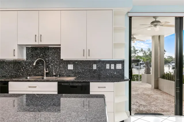 $29,900,000 | 241 Cape Florida Drive, Key Biscayne, FL 33149