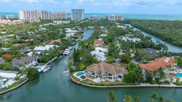 $29,900,000 | 241 Cape Florida Drive, Key Biscayne, FL 33149